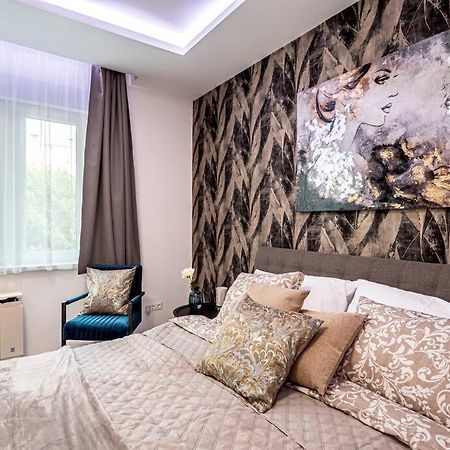 Vidra-Lak With Private Parking Apartment บูดาเปสต์ ภายนอก รูปภาพ