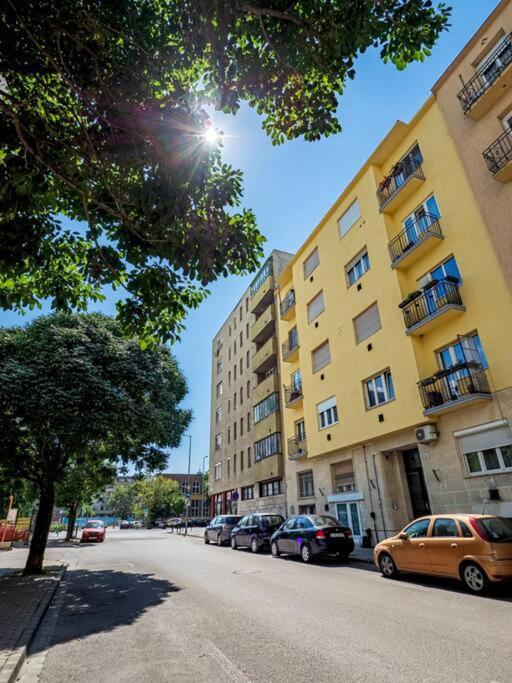 Vidra-Lak With Private Parking Apartment บูดาเปสต์ ภายนอก รูปภาพ
